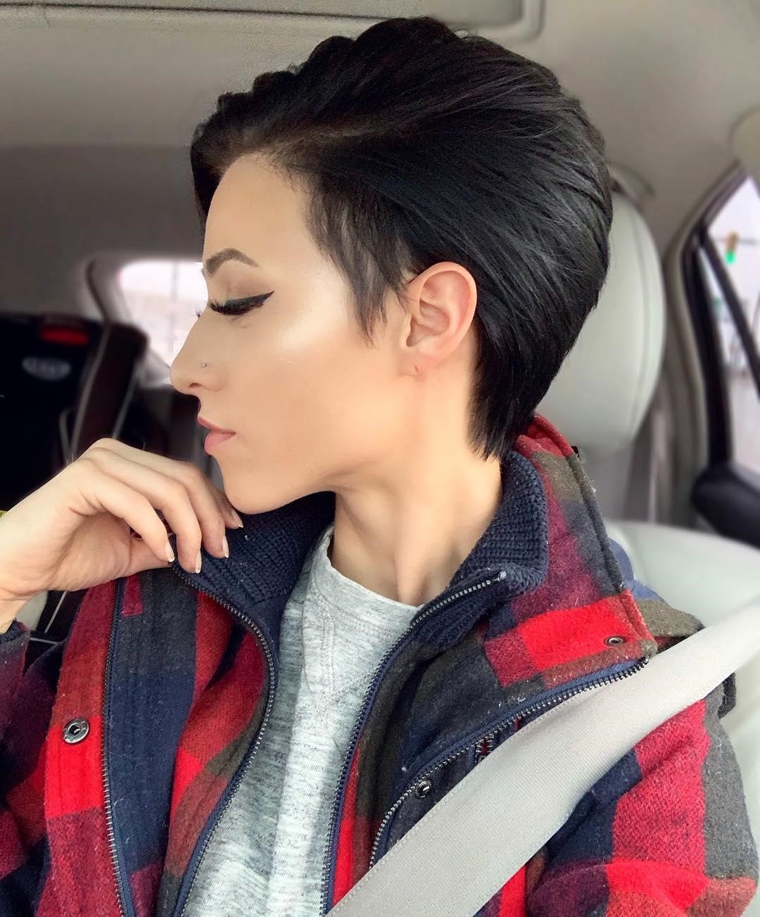 Super Cute Short Hair Cuts For Round Faces