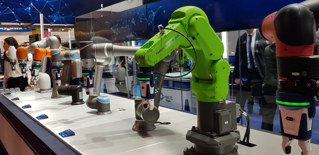 Industrial Robots Vs. Cobots: Main Differences & Advantages